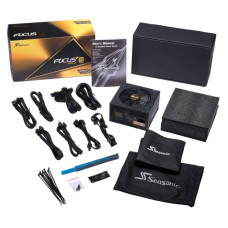 Блок питания Seasonic ATX 550W FOCUS GX-550 80+ gold 24+2x(4+4) pin APFC 120mm fan 10xSATA Cab Manag RTL